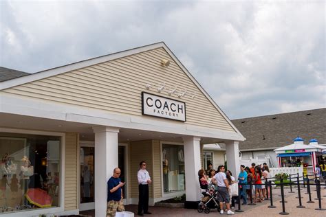 coach outlet woodbury commons